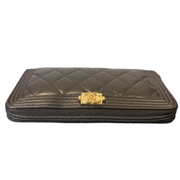 ~ Chanel Quilted Long Wallet ~ - Picture 4 of 6